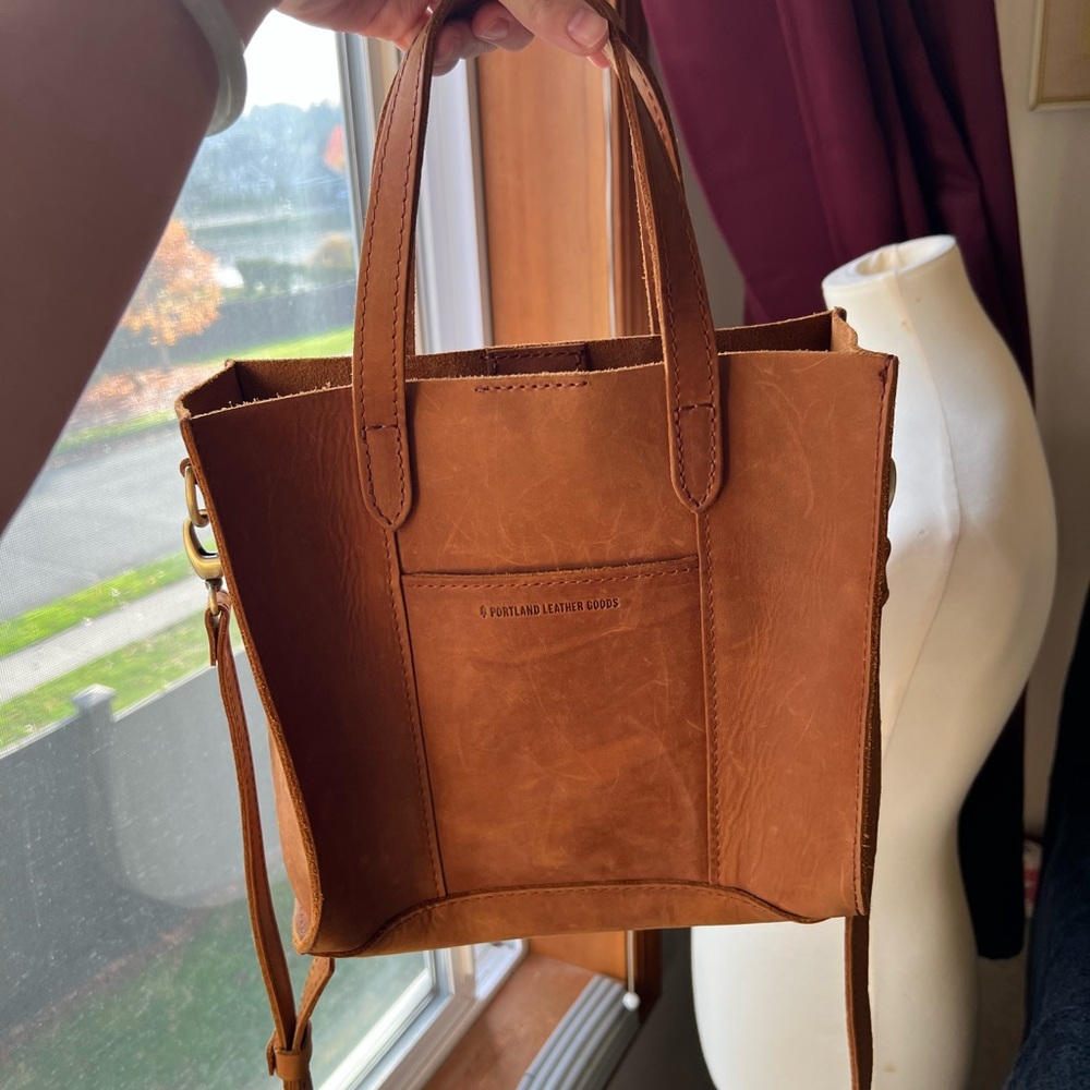 Portland Leather Lola Crossbody Classic Brown Tote
